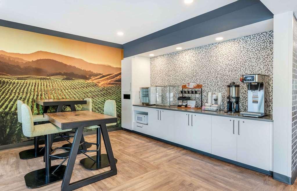 Extended Stay America Premier Suites - Юкайа Ресторан фото